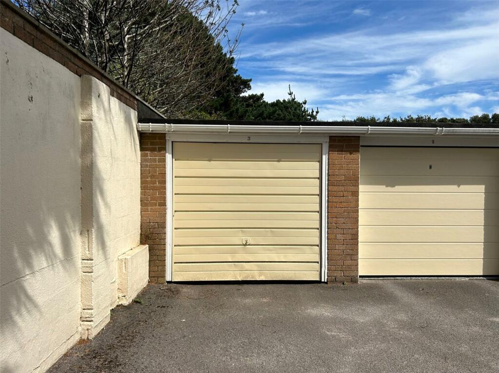 Additional property image - Boscombe Overcliff Drive, Bournemouth, Dorset, BH5