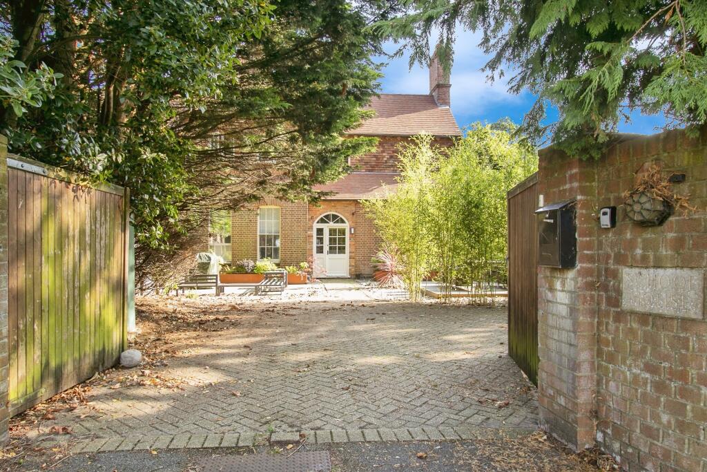 Additional property image - St. Clements Road, Bournemouth, BH1