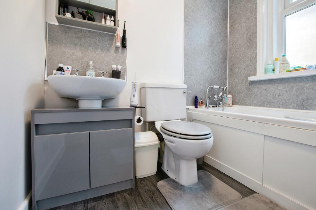 Additional property image - Holdenhurst Road, Bournemouth, Dorset, BH8