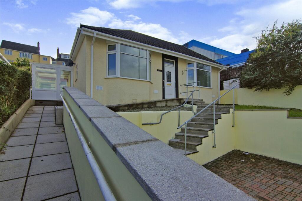 2 bedroom bungalow for sale in New Road, Saltash, Cornwall, PL12