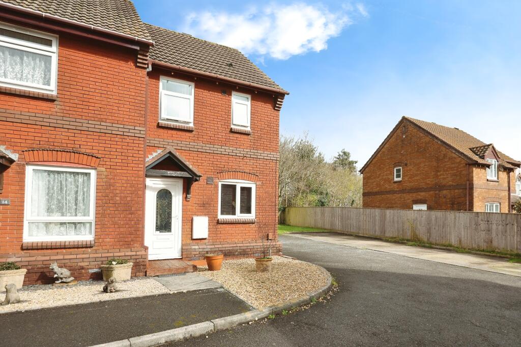 2 bedroom end of terrace house for sale in Rosehip Close, Plymouth, Devon, PL6