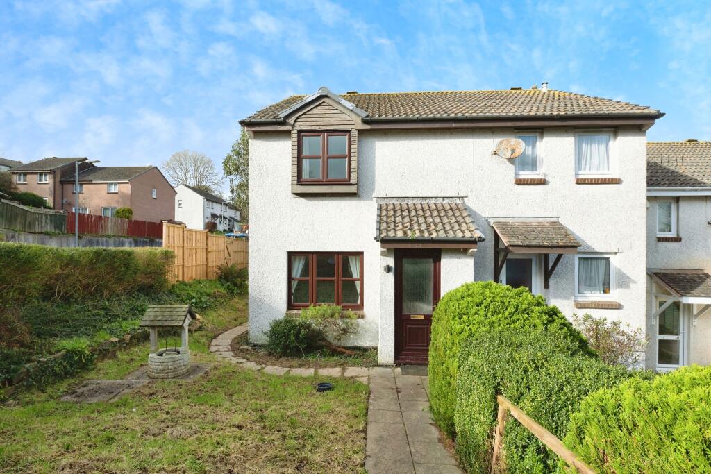 3 bedroom end of terrace house for sale in Cedar Close, Torpoint ...