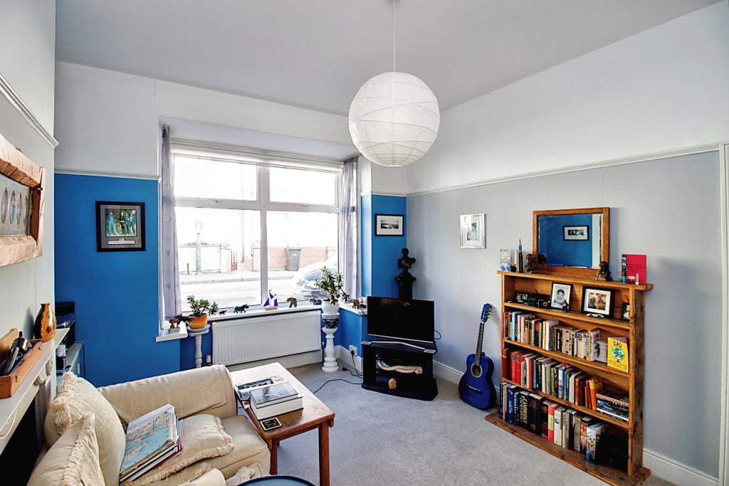 2 bedroom terraced house for sale in Hele Road, Torquay, TQ2