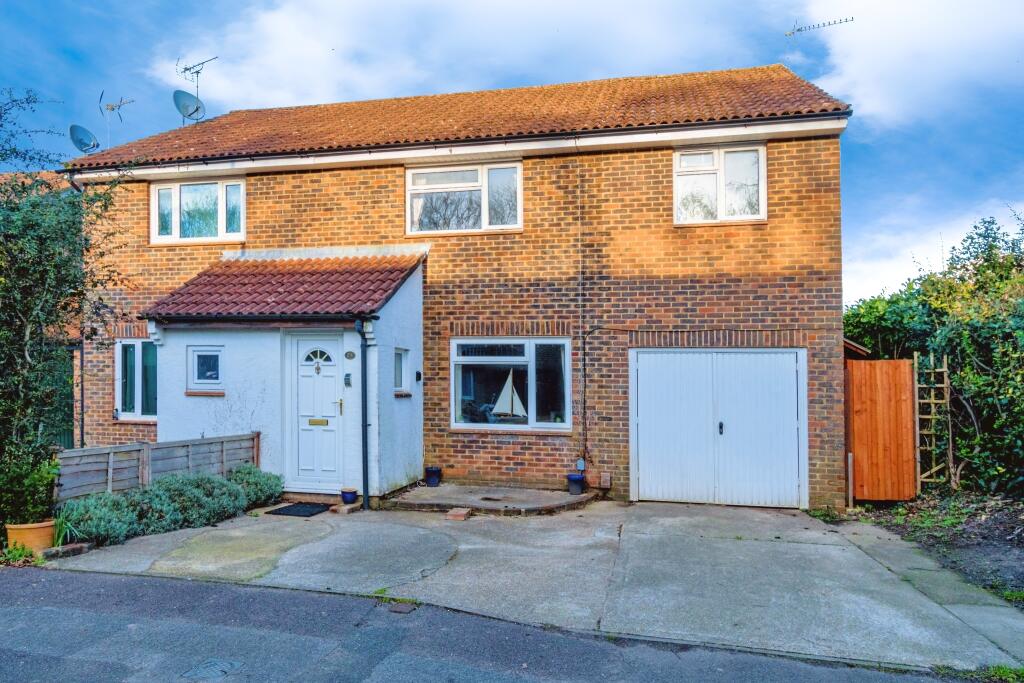3 bedroom semidetached house for sale in Rufus Gardens, West Totton, Southampton, Hampshire, SO40