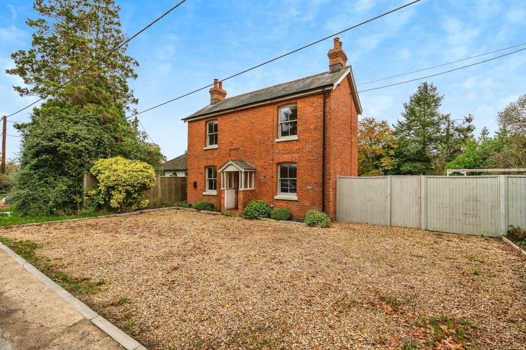 Main image of property: Pauletts Lane, Calmore, Southampton, Hampshire, SO40
