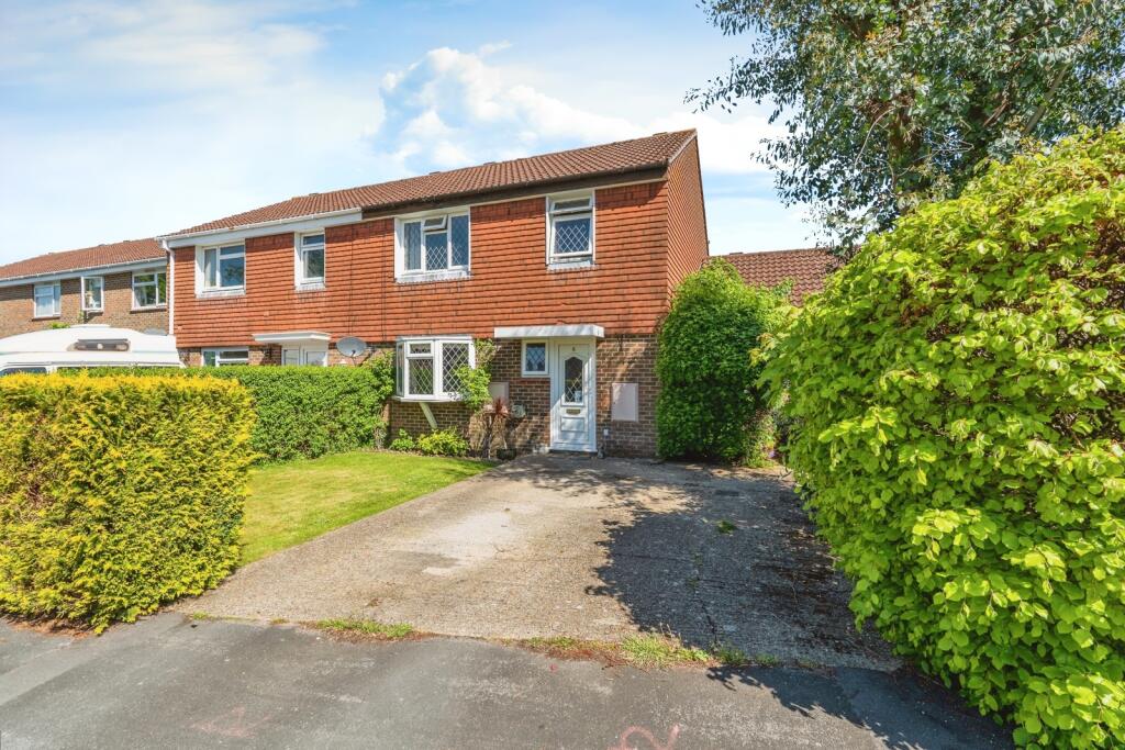 Main image of property: Flowerdown Close, Calmore, Southampton, Hampshire, SO40