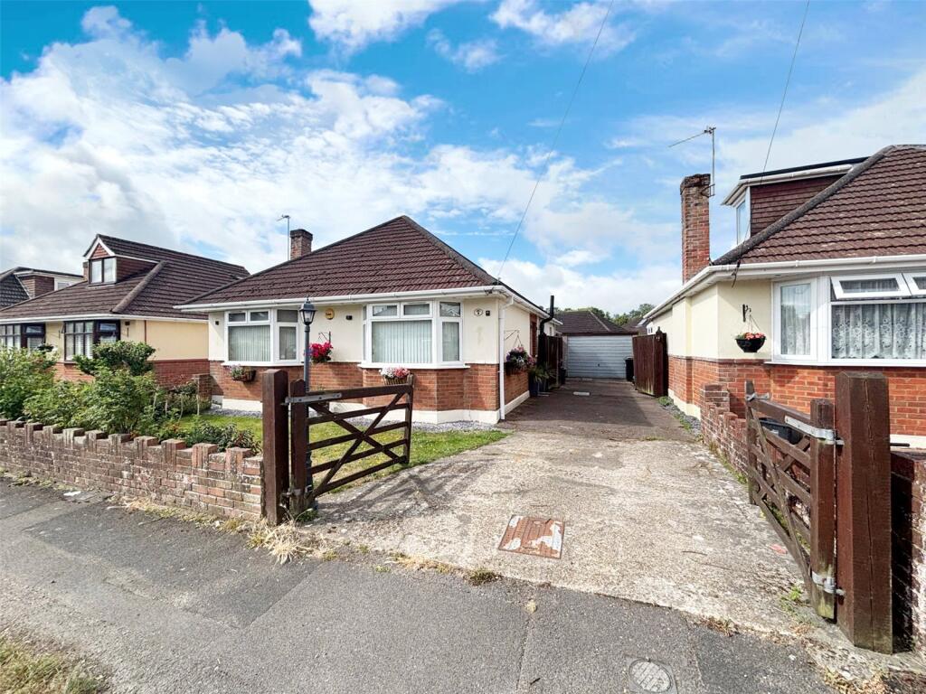 Main image of property: Milverton Road, Eling, Southampton, Hampshire, SO40