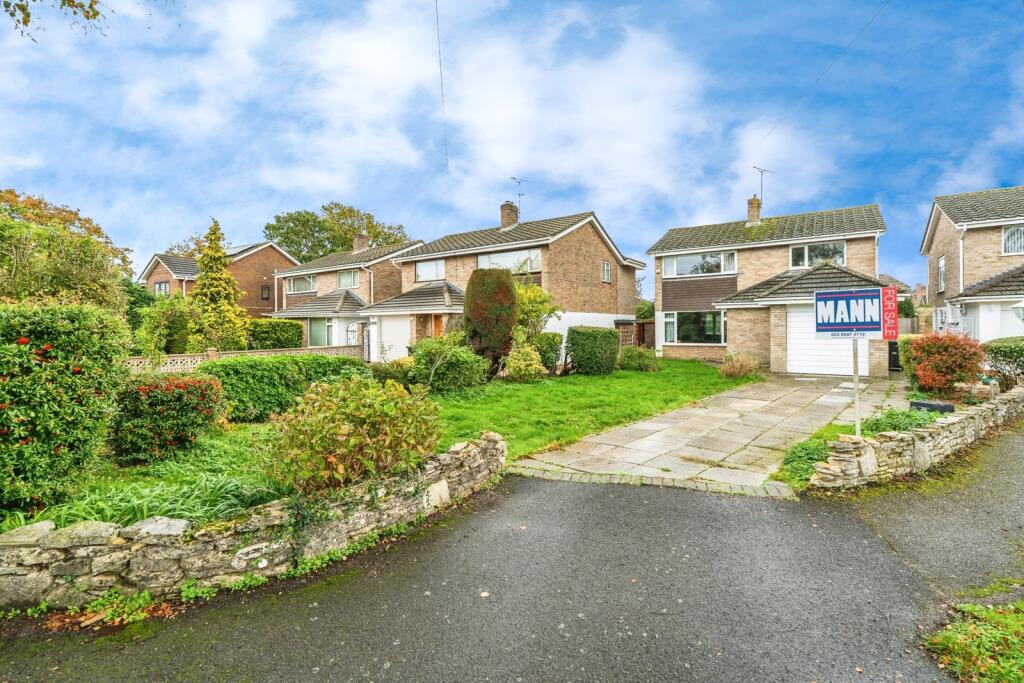 Main image of property: Hamtun Crescent, Totton, Southampton, SO40