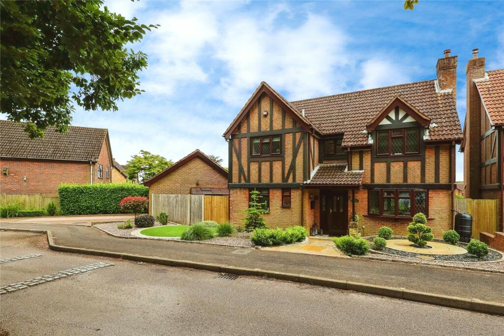 Main image of property: Loxwood Road, Lovedean, Hampshire, PO8