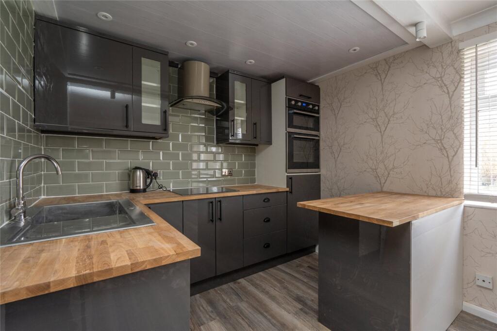 Main image of property: Crombie Close, Waterlooville, Hampshire, PO8