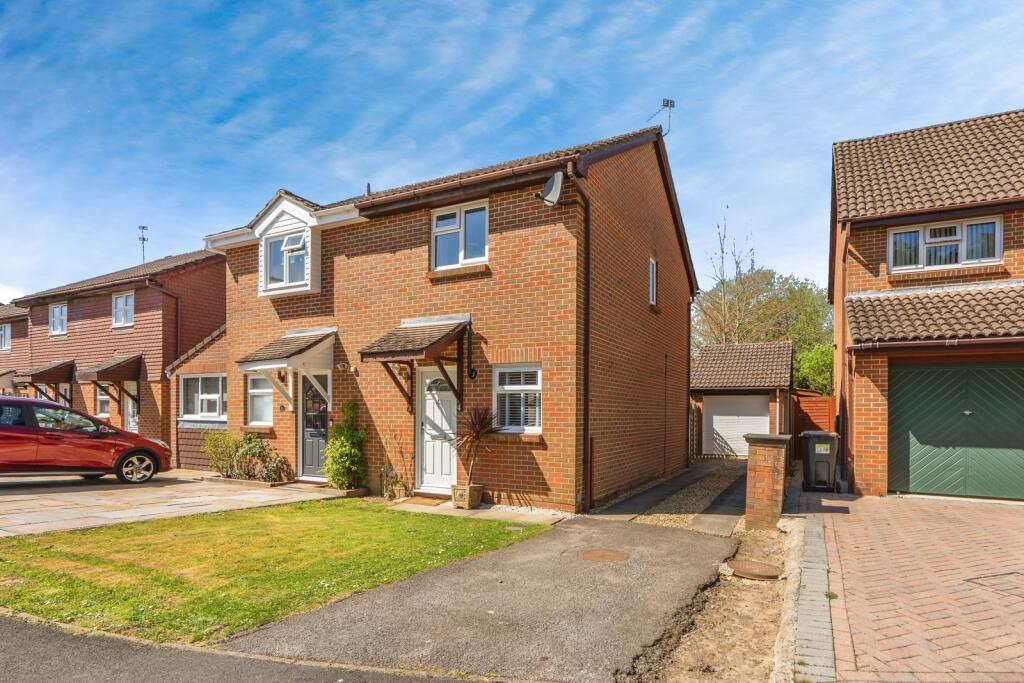 Main image of property: Amethyst Grove, Waterlooville, Hampshire, PO7