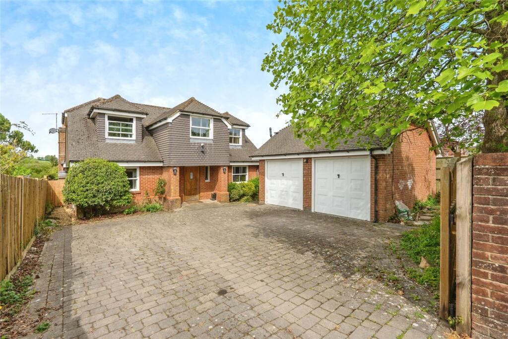 Main image of property: Sunderton Lane, Clanfield, Waterlooville, Hampshire, PO8