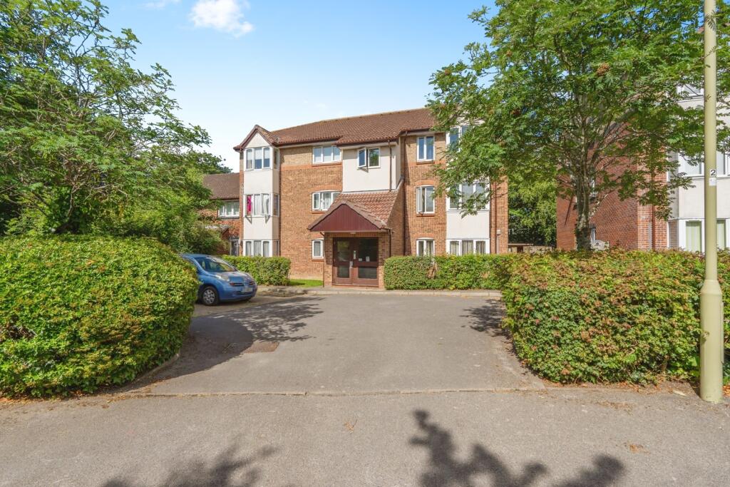 Main image of property: Tor Close, Waterlooville, Hampshire, PO7