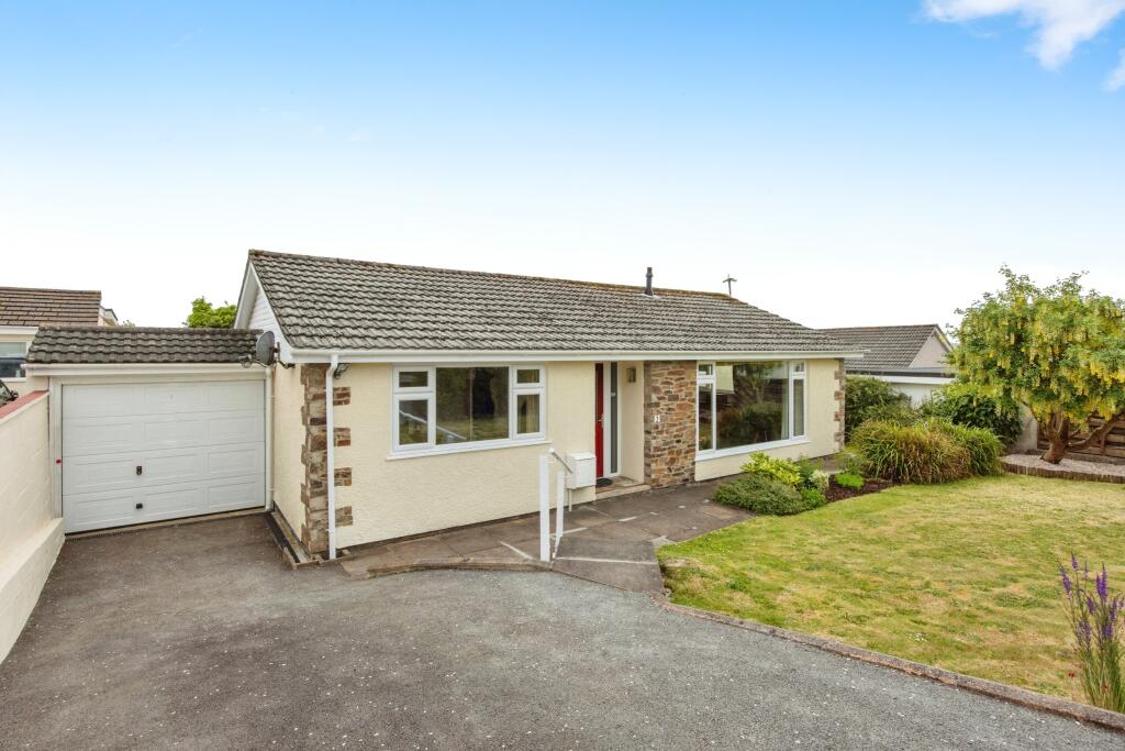 3 bedroom bungalow for sale in Whitestone Road, Bodmin, Cornwall, PL31