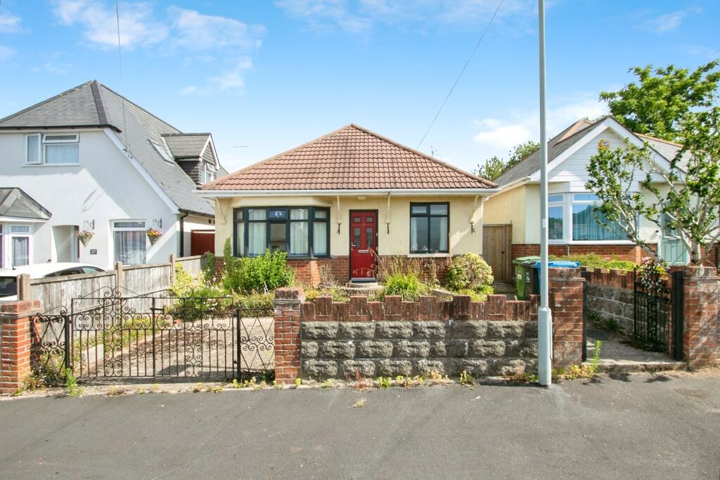Main image of property: Enfield Road, Oakdale, Poole, Dorset, BH15
