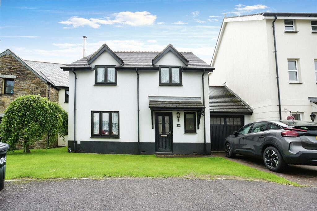3 bedroom link detached house for sale in Beechwood Drive, Camelford