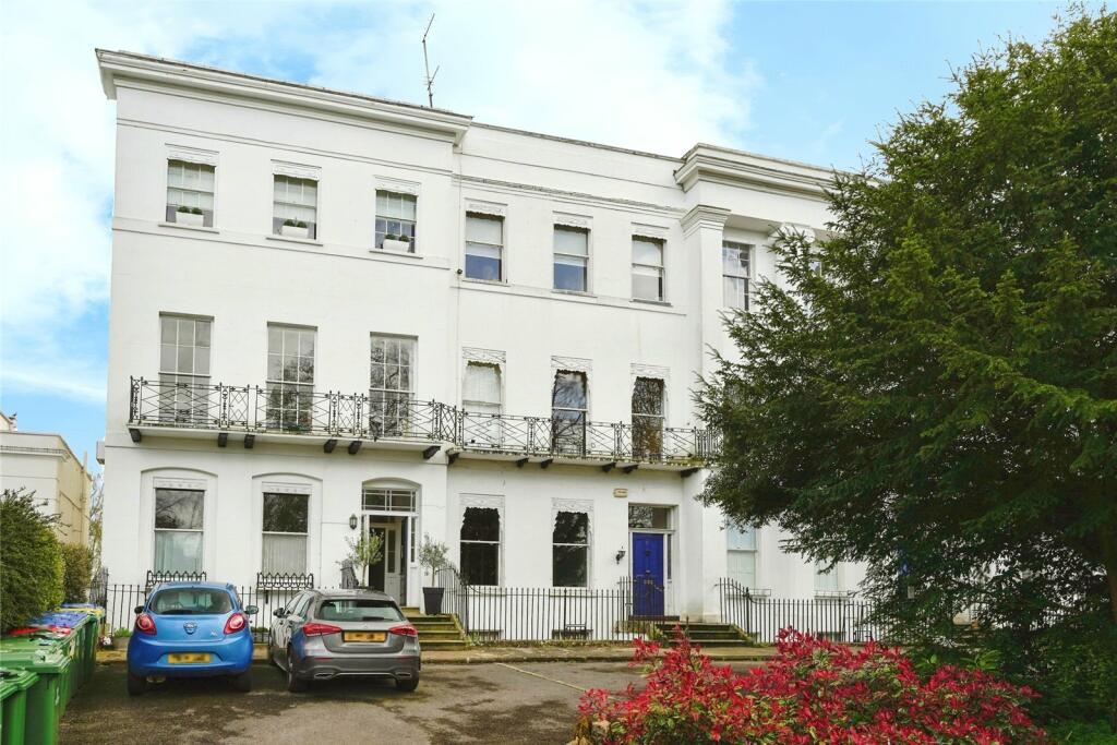 1 bedroom flat for sale in Pittville Lawn, CHELTENHAM, Gloucestershire, GL52