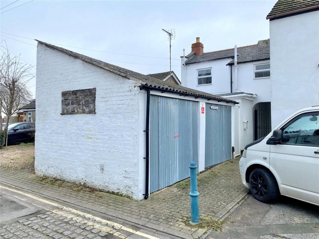 Main image of property: Park Street, Cheltenham, GL50