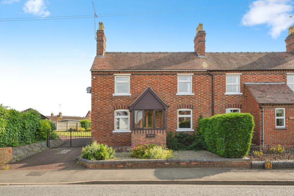 Main image of property: Worcester Road, Wyre Piddle, Pershore, Worcestershire, WR10