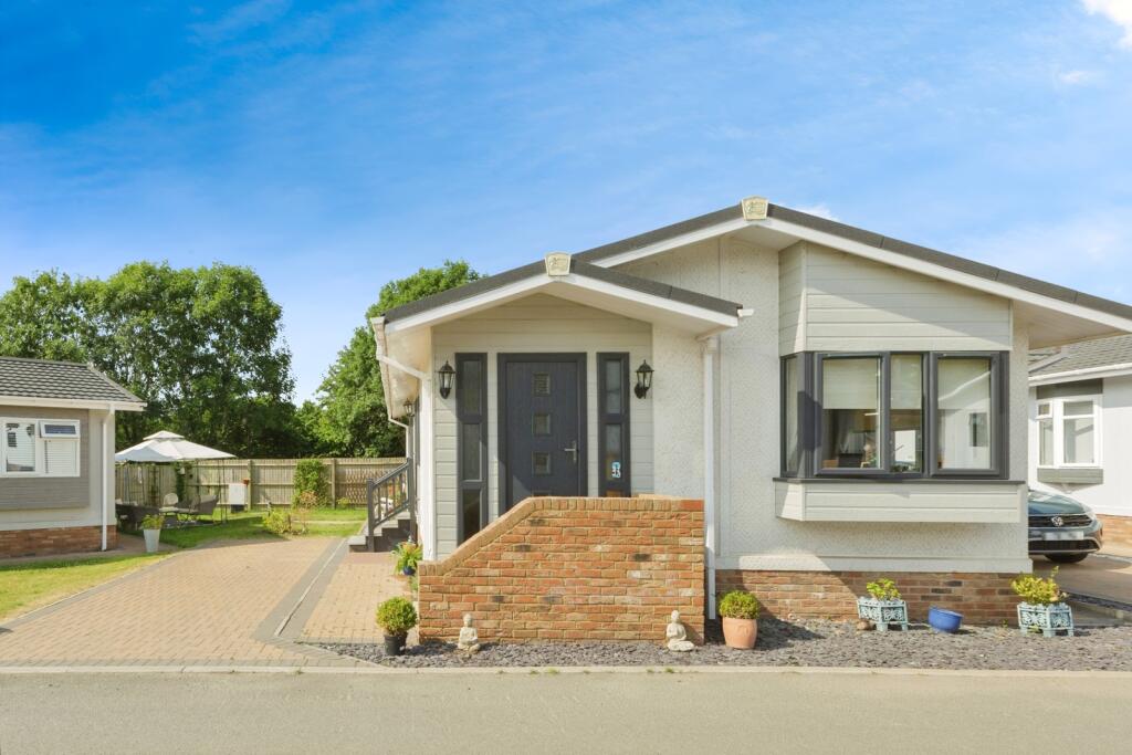 Main image of property: Moorbarns Lane, Lutterworth, Leicestershire, LE17