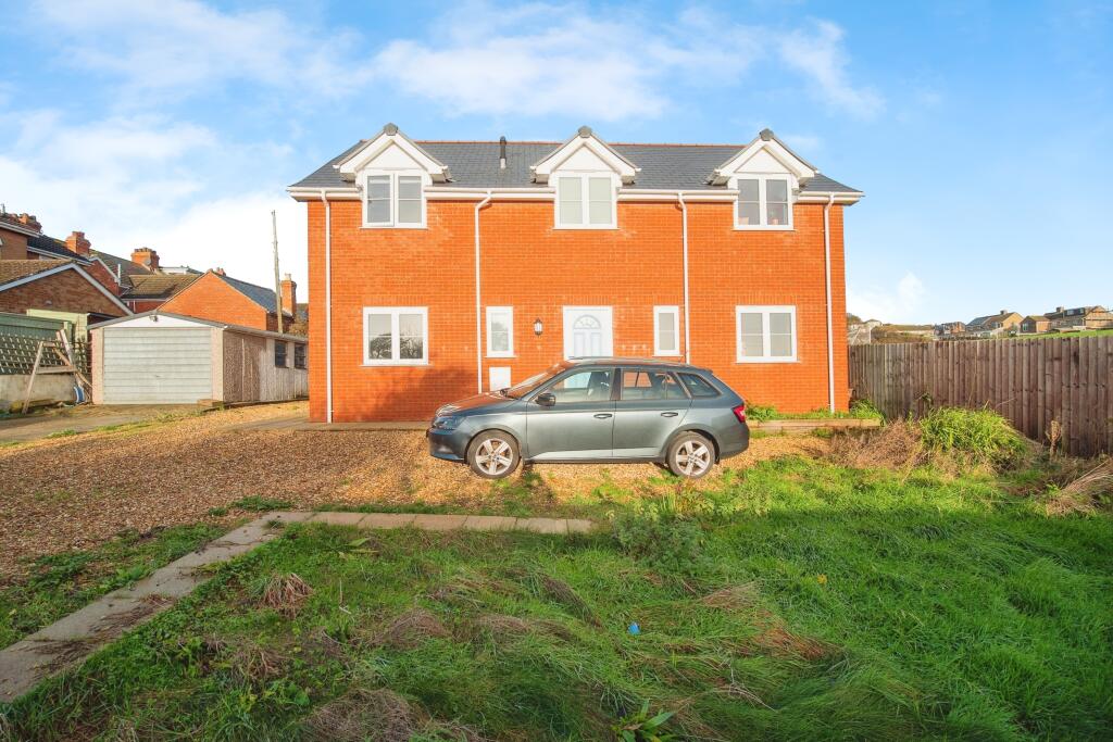 4 bedroom detached house for sale in Fairview Road, Weymouth, DT4
