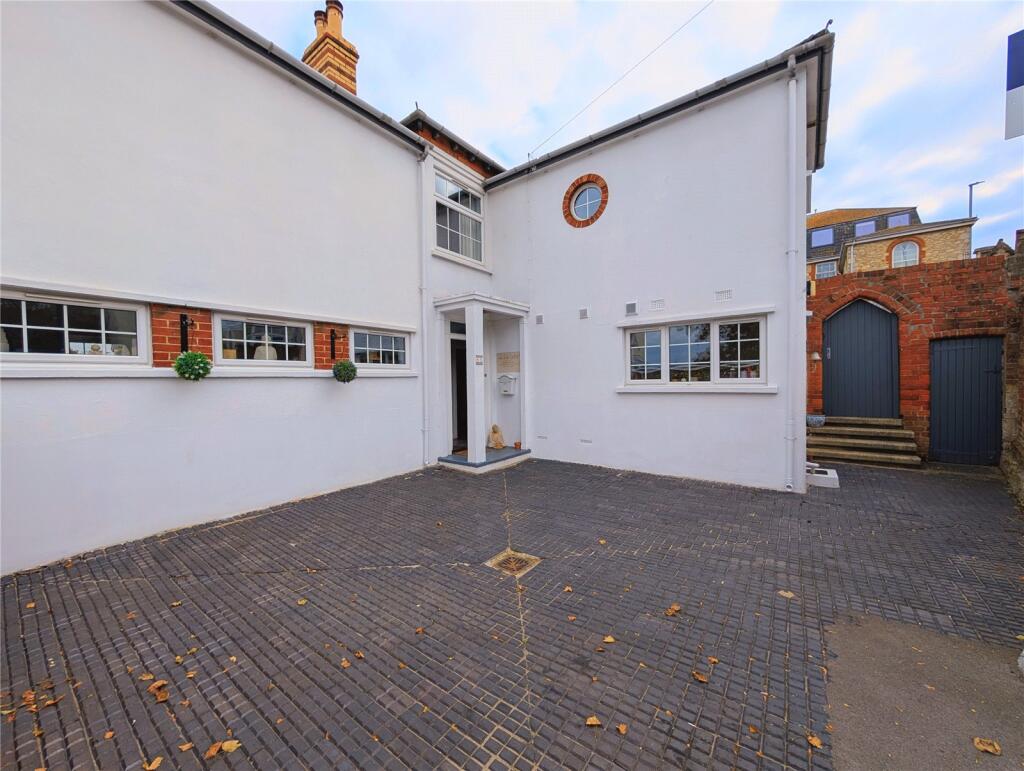 Main image of property: Rodwell Road, Weymouth, Dorset, DT4