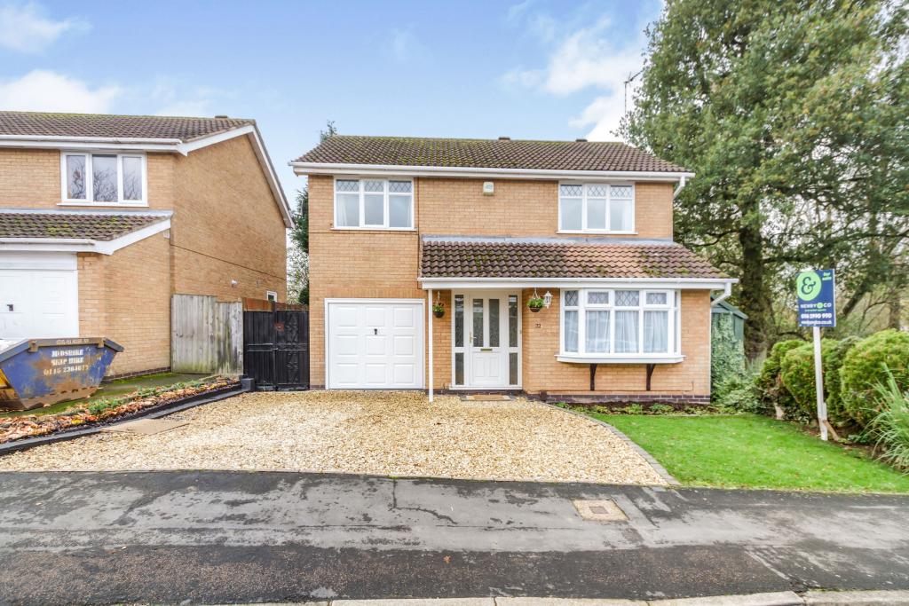 4 bedroom detached house for sale in Blackthorn Road, Glenfield