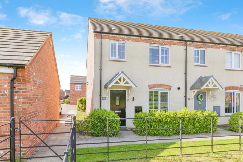 Main image of property: Linacre Crescent, Syston, Leicester, Leicestershire, LE7