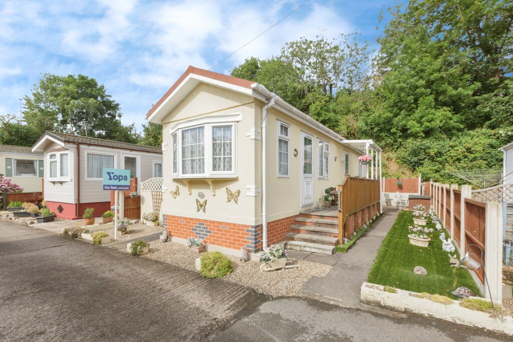 Main image of property: Barkby Thorpe Lane, Thurmaston, Leicester, Leicestershire, LE4