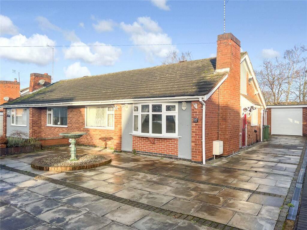 Main image of property: Gloucester Crescent, Wigston, Leicestershire, LE18
