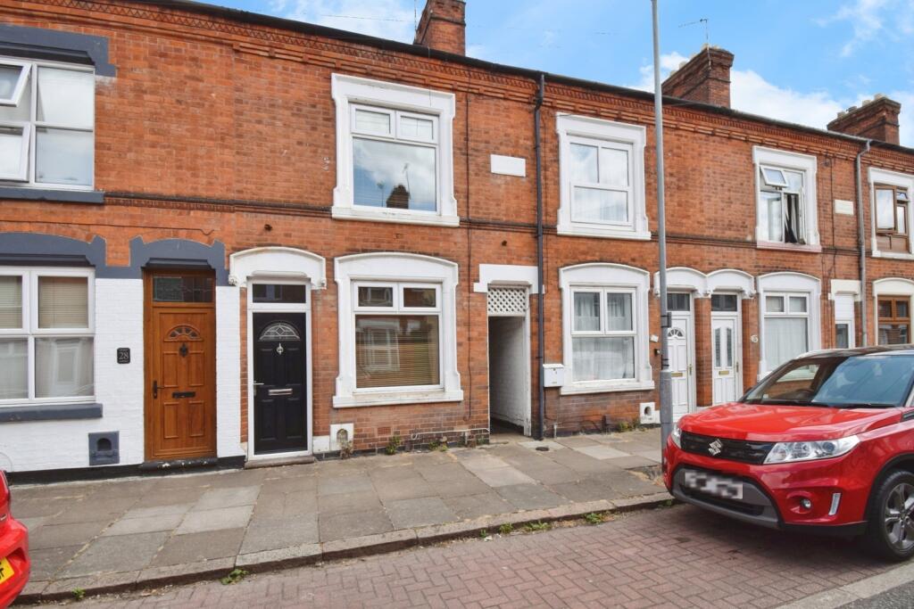 Main image of property: Glengate, Wigston, Leicestershire, LE18