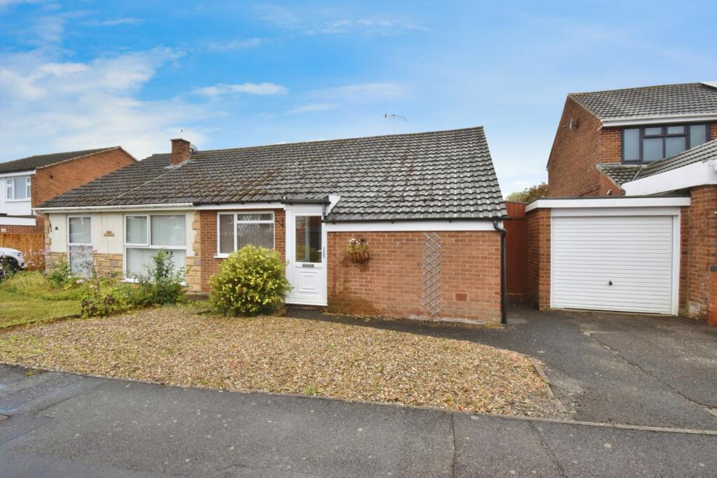 Main image of property: Britford Avenue, Wigston, Leicestershire, LE18