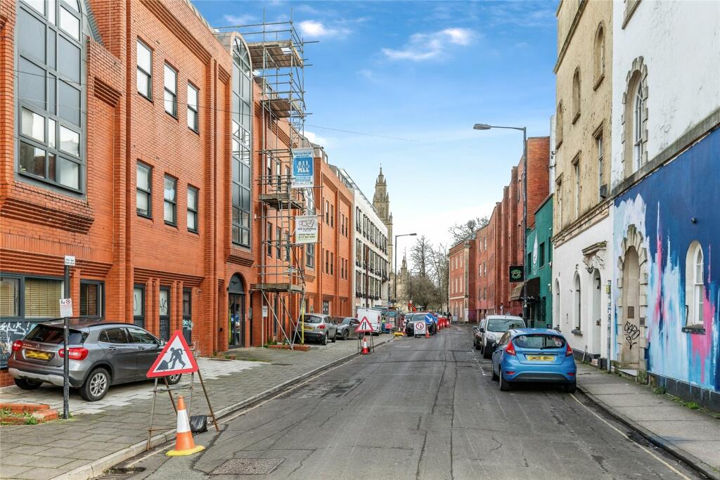 Additional property image - Surrey Street, Bristol, BS2