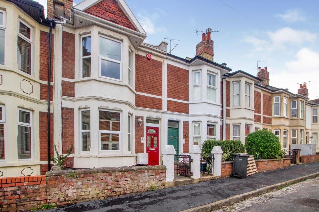 3 bedroom terraced house for sale in Repton Road, Brislington, Bristol