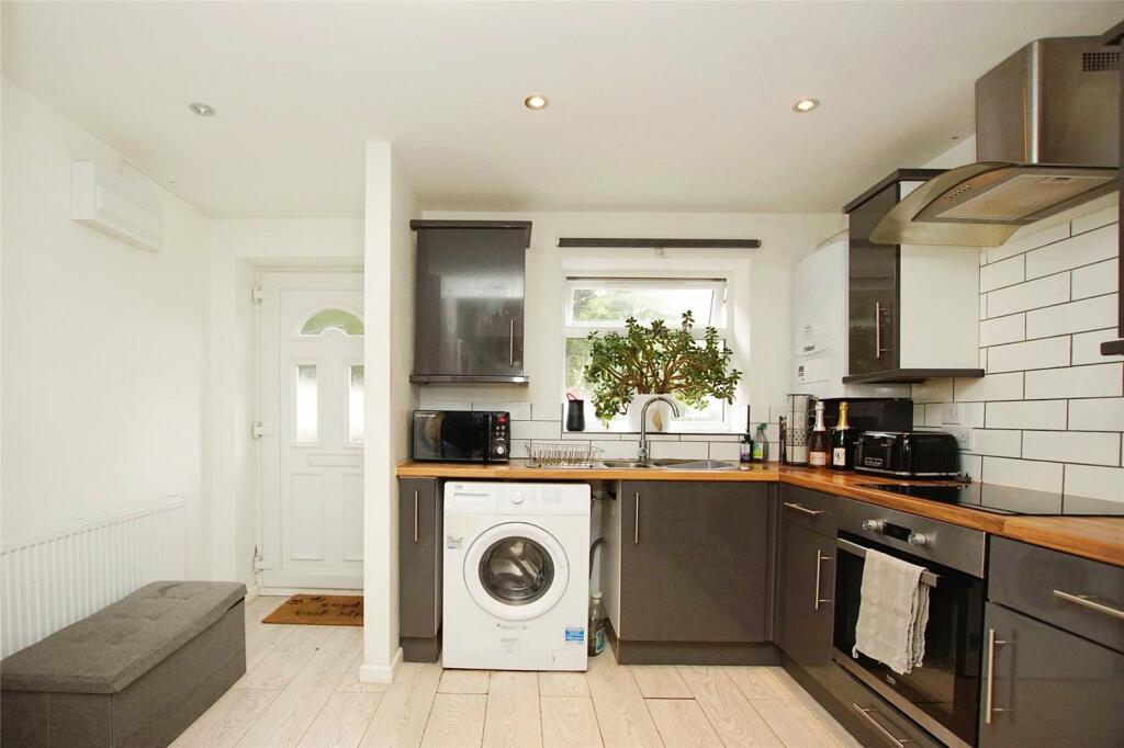 2 bedroom semidetached house for sale in Blenheim Drive, Filton