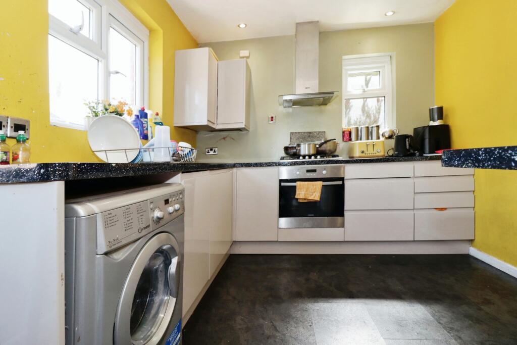 Additional property image - Blakeney Road, Bristol, Somerset, BS7