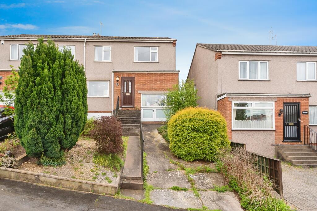 3 bedroom semidetached house for sale in The Glades, Bristol, Somerset, BS5