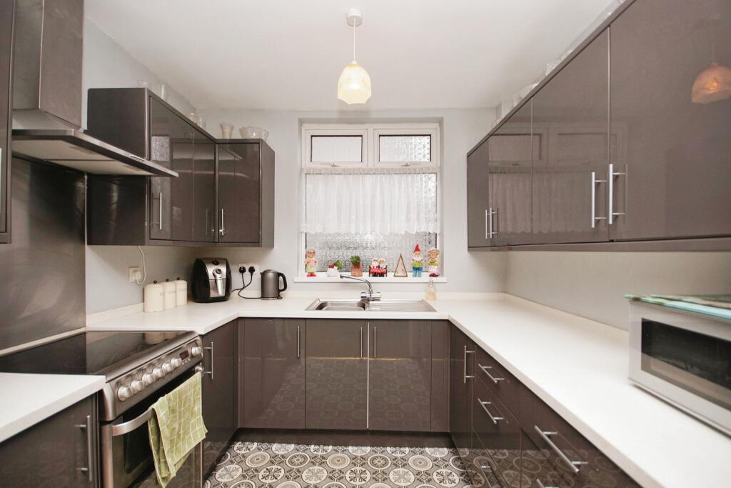 Additional property image - Beechwood Road, Bristol, Somerset, BS16