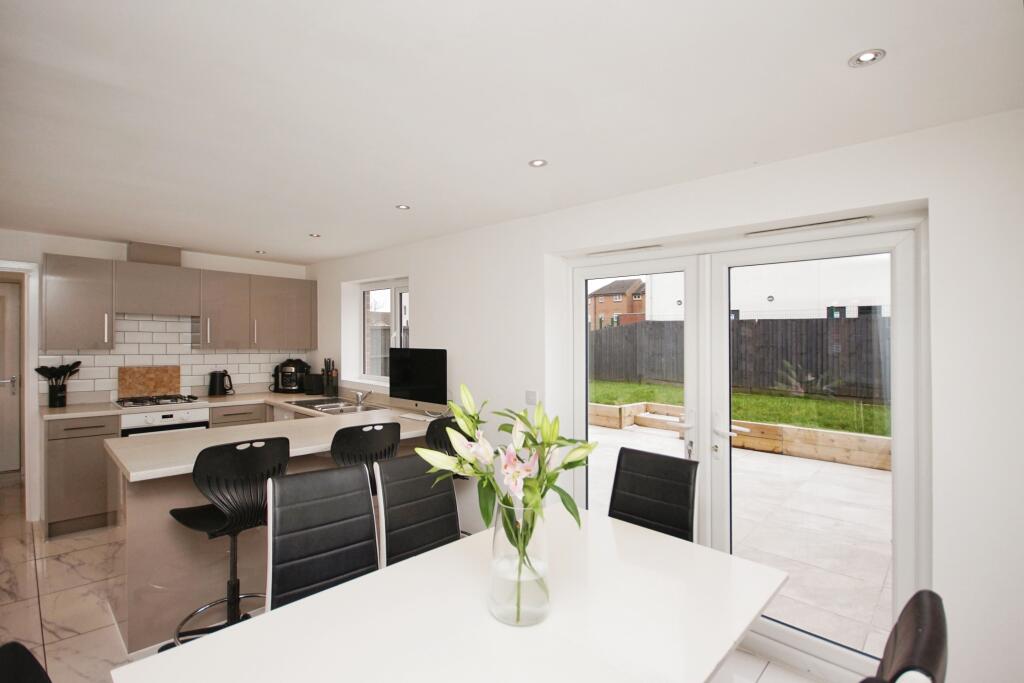 Additional property image - Cheers Drive, Bristol, BS5