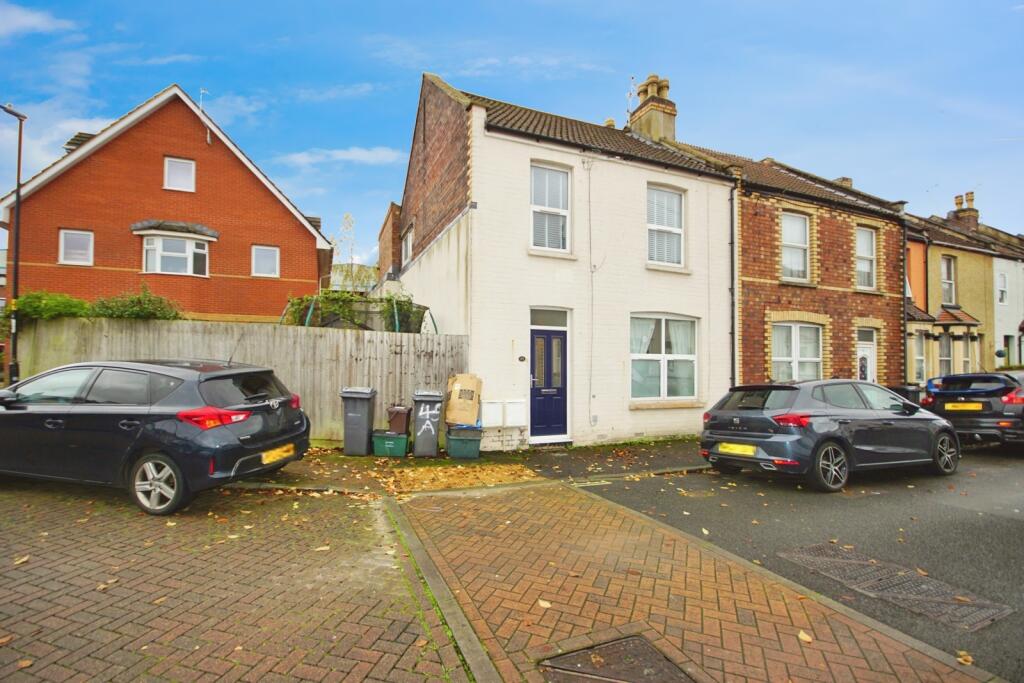 Main image of property: Dunkirk Road, Bristol, BS16
