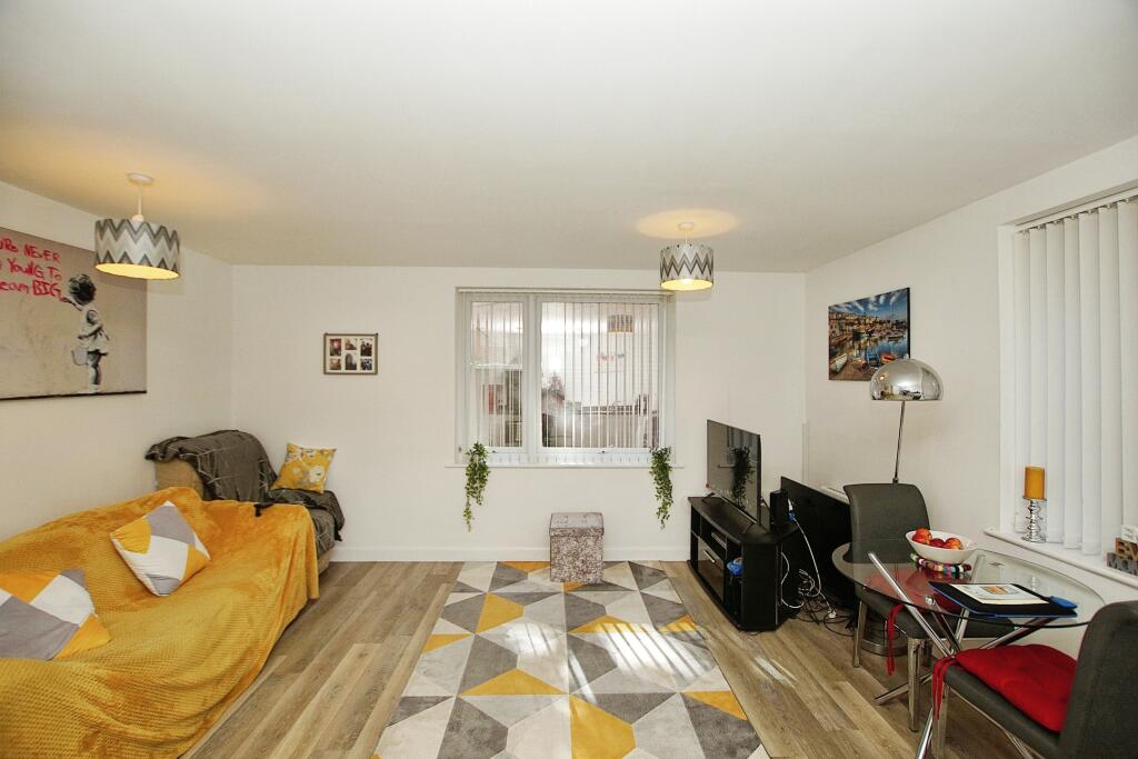 Additional property image - Elmtree Way, Kingswood, Bristol, Gloucestershire, BS15