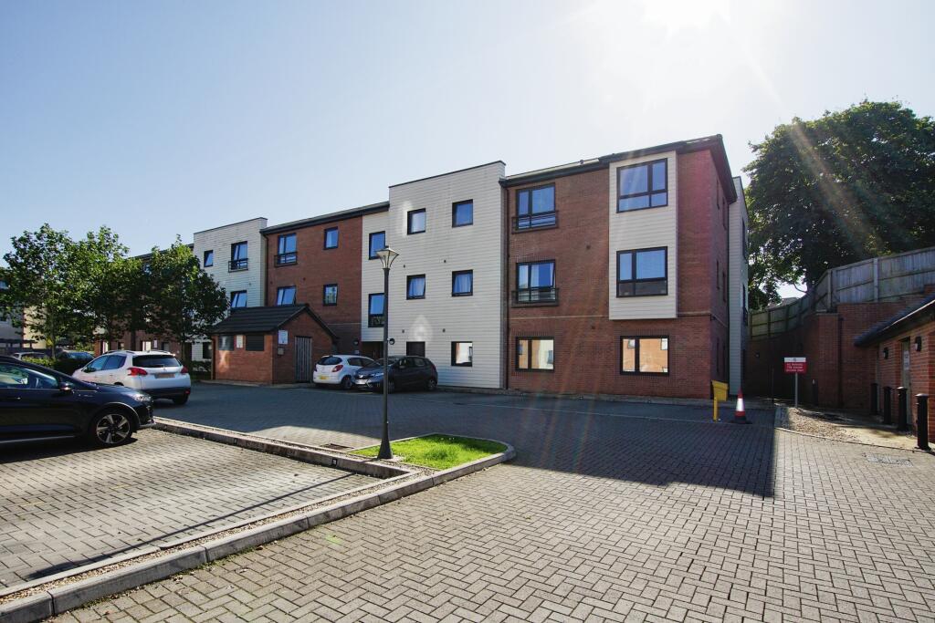 Additional property image - Elmtree Way, Kingswood, Bristol, Gloucestershire, BS15
