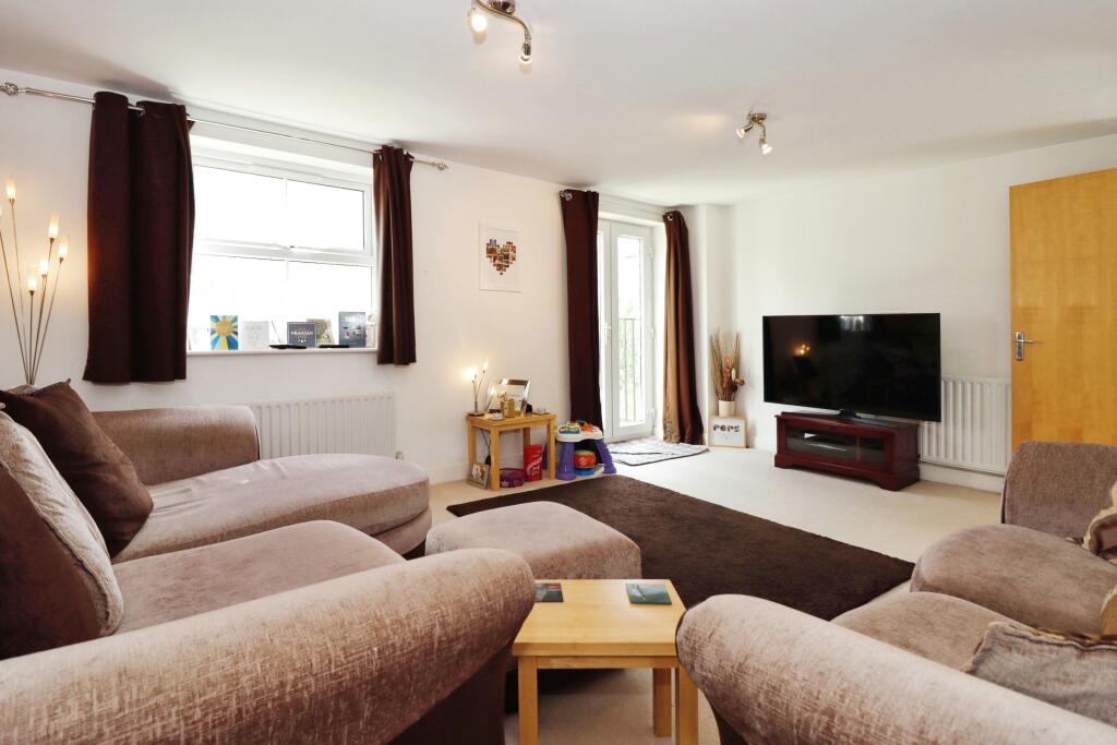 Additional property image - Dragonfly Close, Kingswood, Bristol, Gloucestershire, BS15