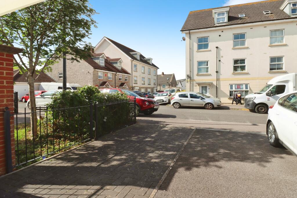 Additional property image - Dragonfly Close, Kingswood, Bristol, Gloucestershire, BS15