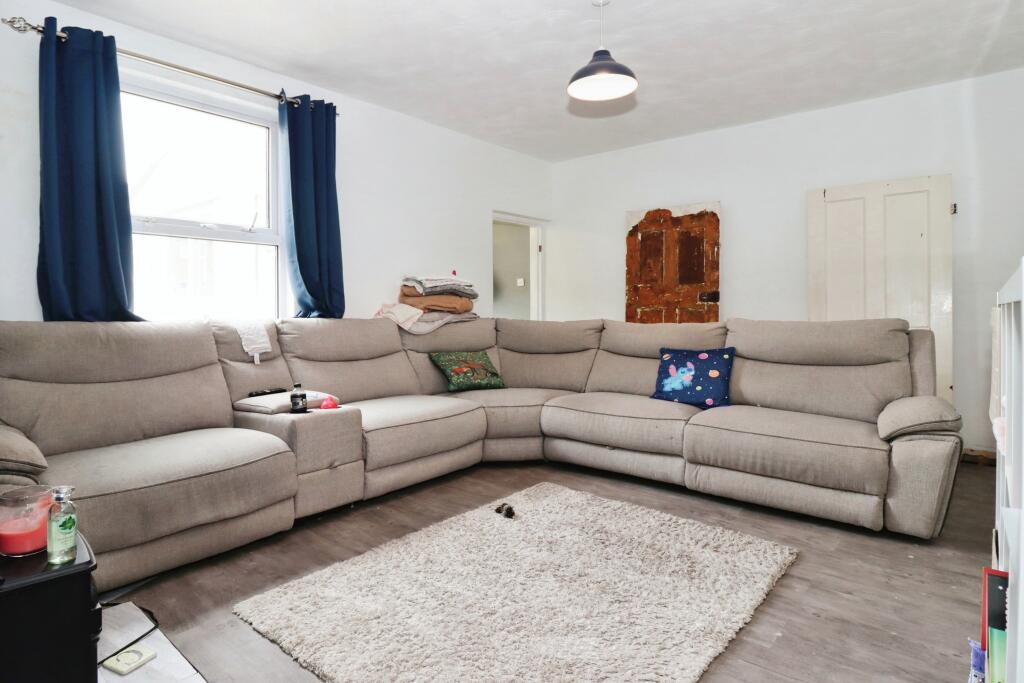 Additional property image - Kimberley Road, Bristol, Gloucestershire, BS15