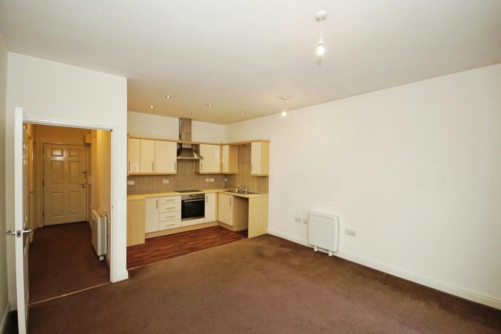 Additional property image - Hanham Road, Kingswood, Bristol, Gloucestershire, BS15