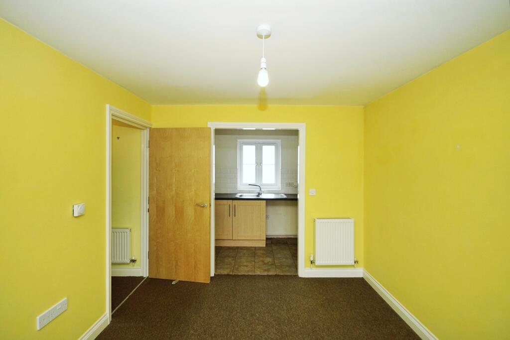 Additional property image - Downend Road, Kingswood, Bristol, Gloucestershire, BS15