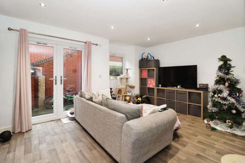 Additional property image - Forest Road, Kingswood, Bristol, Gloucestershire, BS15