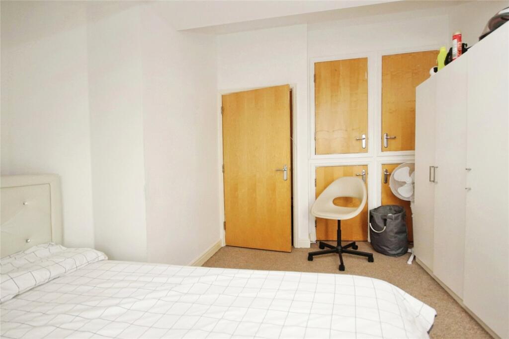 Additional property image - Summit Close, Kingswood, Bristol, Gloucestershire, BS15