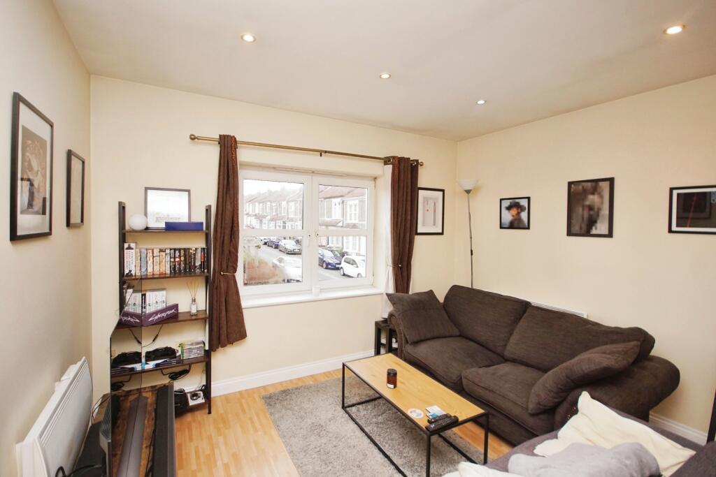 Additional property image - Kennington Avenue, Kingswood, Bristol, Gloucestershire, BS15
